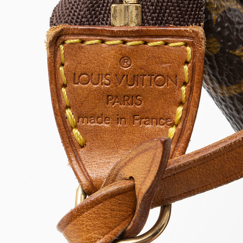 Louis Vuitton Vintage Monogram Canvas Pochette Accessoires (SHF-21133) –  LuxeDH