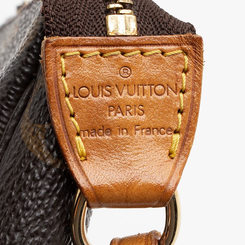 Louis Vuitton Monogram Canvas Sunglasses GM Pouch (SHF-18987) – LuxeDH