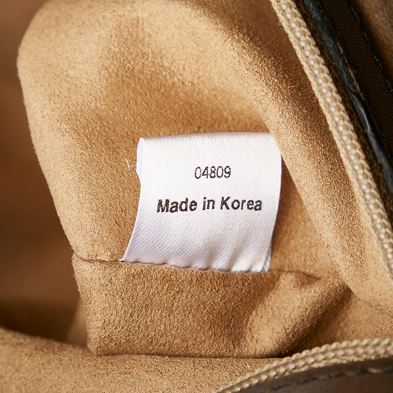 MCM Leather Shoulder Bag (SHG-25471) – LuxeDH