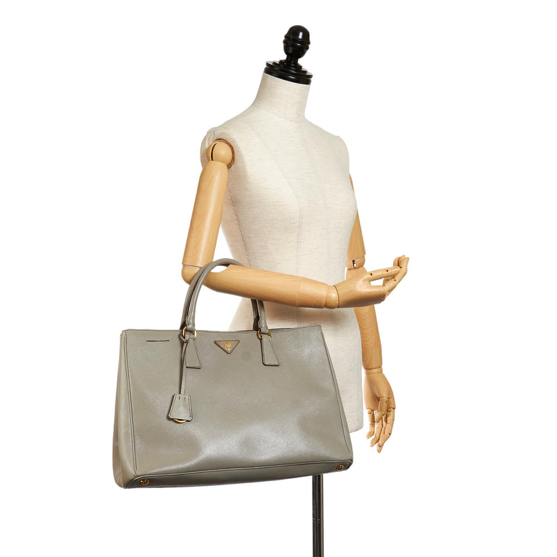 Prada Saffiano Galleria Tote Bag (SHG-27157)