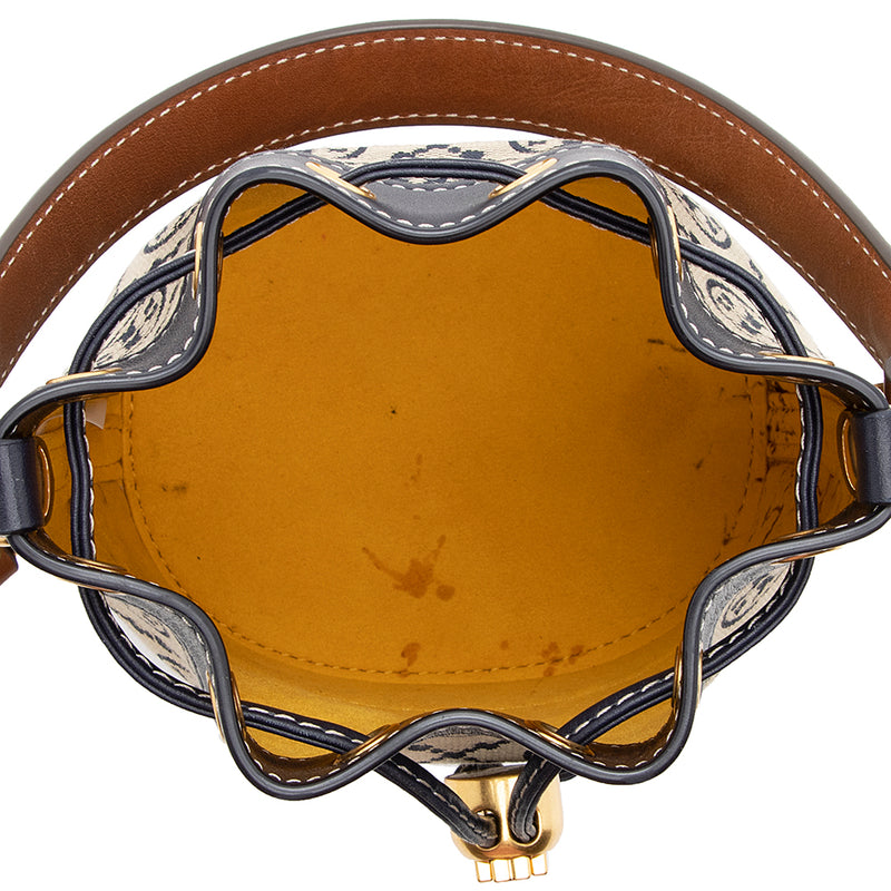 Tory Burch Leather McGraw Drawstring Bucket Bag (SHF-19100) – LuxeDH